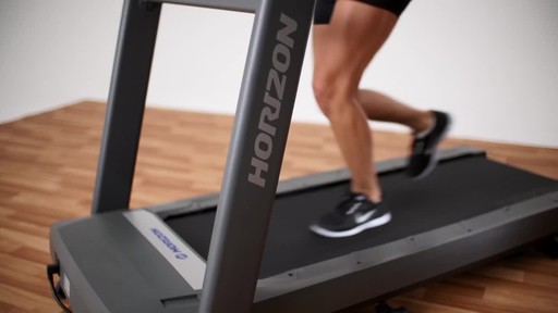 Horizon CT7.2 Treadmill - image 4 from the video