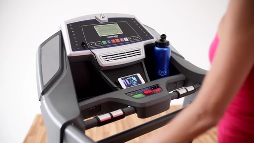 Horizon CT7.2 Treadmill - image 7 from the video
