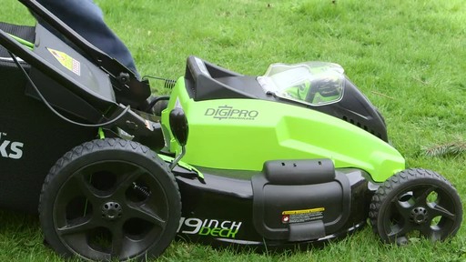 Gareth & Doug's Review of the Greenworks 40V Lawnmower  - image 3 from the video