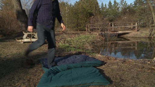 Woods Heritage 0°C Sleeping Bag - Eric's Testimonial - image 6 from the video