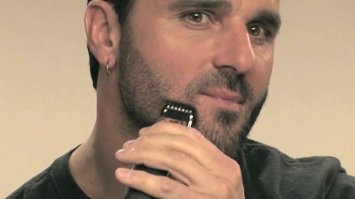 Wahl Beard Battery Trimmer - image 8 from the video