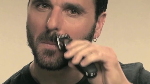 Wahl Beard Battery Trimmer - image 9 from the video