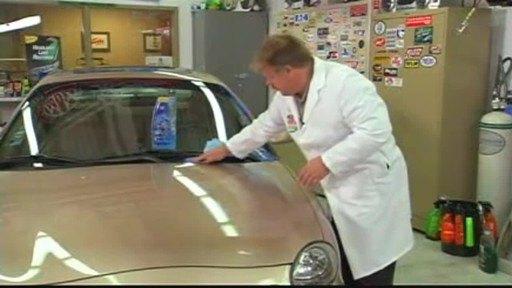 Turtle Wax Polishing Compound - image 5 from the video