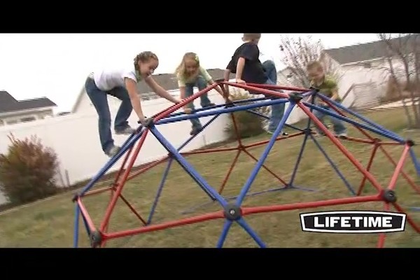Lifetime Geometric Dome Climber - image 6 from the video