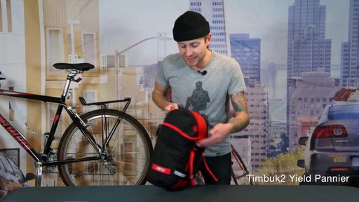 TIMBUK2 Yield Pannier - image 4 from the video