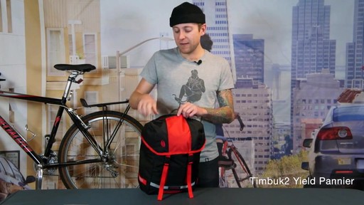 TIMBUK2 Yield Pannier - image 6 from the video