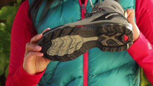 SALOMON Women's Quest 4D GTX Backpacking Boots - image 5 from the video