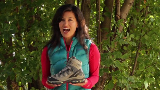 SALOMON Women's Quest 4D GTX Backpacking Boots - image 8 from the video