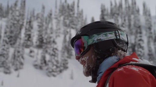 SMITH Vantage Snow Helmet - image 6 from the video