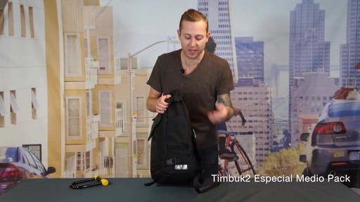 TIMBUK2 Especial Medio Bike Bag - image 3 from the video