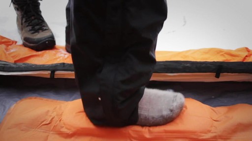 NEMO Cosmo Insulated Sleeping Pad - image 7 from the video