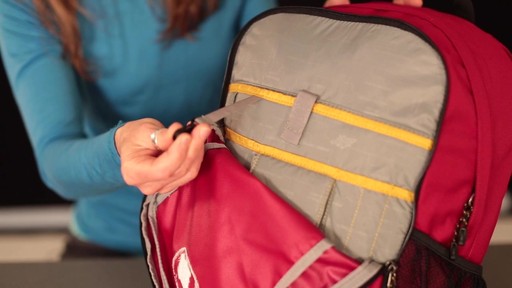 EMS Drifter Daypack - image 6 from the video