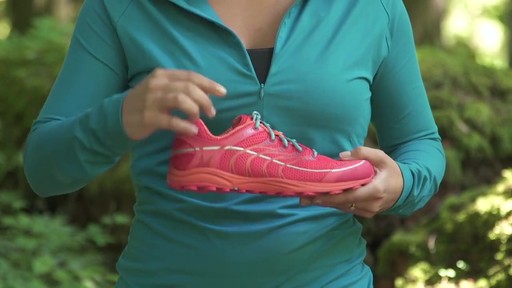 MERRELL Mix Master Glide Shoes - image 4 from the video