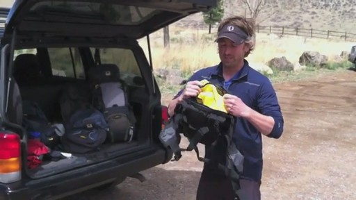 Mountainsmith Daylite Lumbar Pack - image 3 from the video