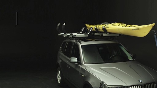 THULE Hullavator Features - image 7 from the video