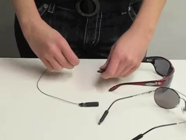 CROAKIES Arc System Eyewear Retainer - image 7 from the video